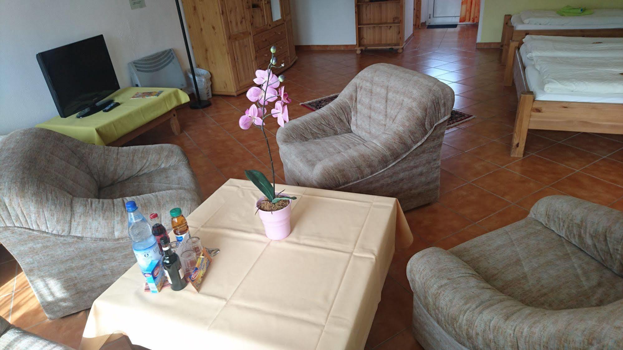 Hotel-Pension Am Muehlberg Luebbenau Ngoại thất bức ảnh