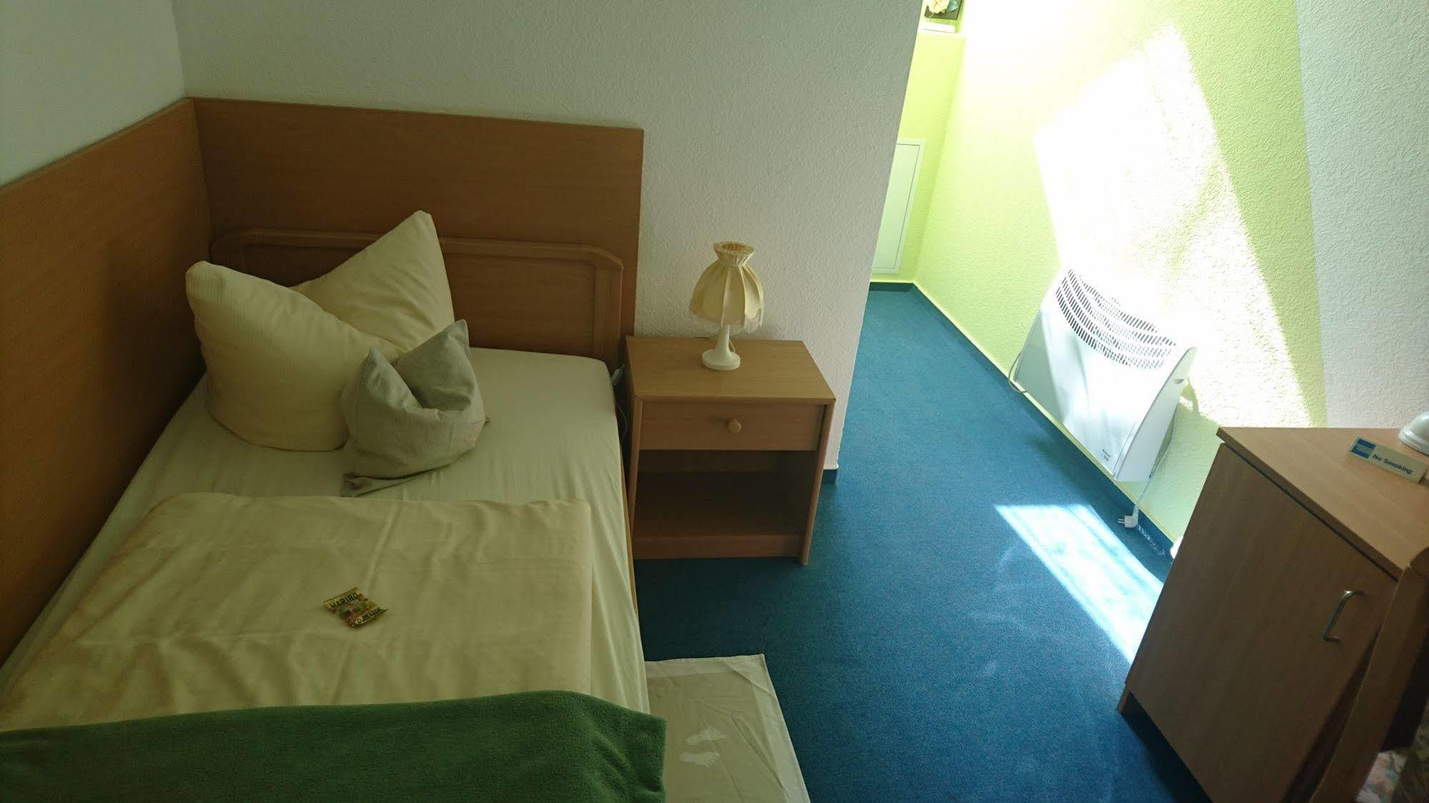 Hotel-Pension Am Muehlberg Luebbenau Ngoại thất bức ảnh