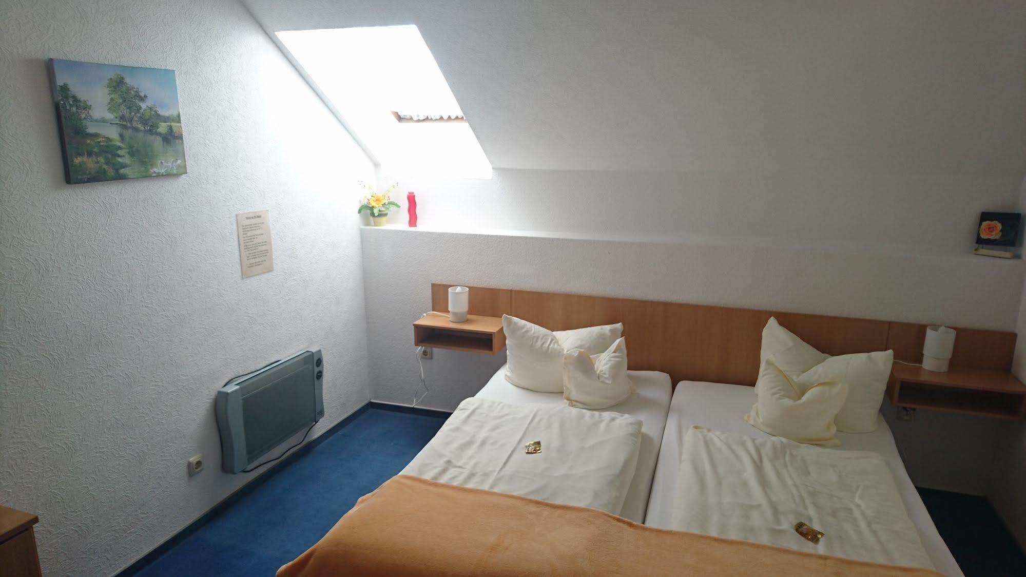 Hotel-Pension Am Muehlberg Luebbenau Ngoại thất bức ảnh