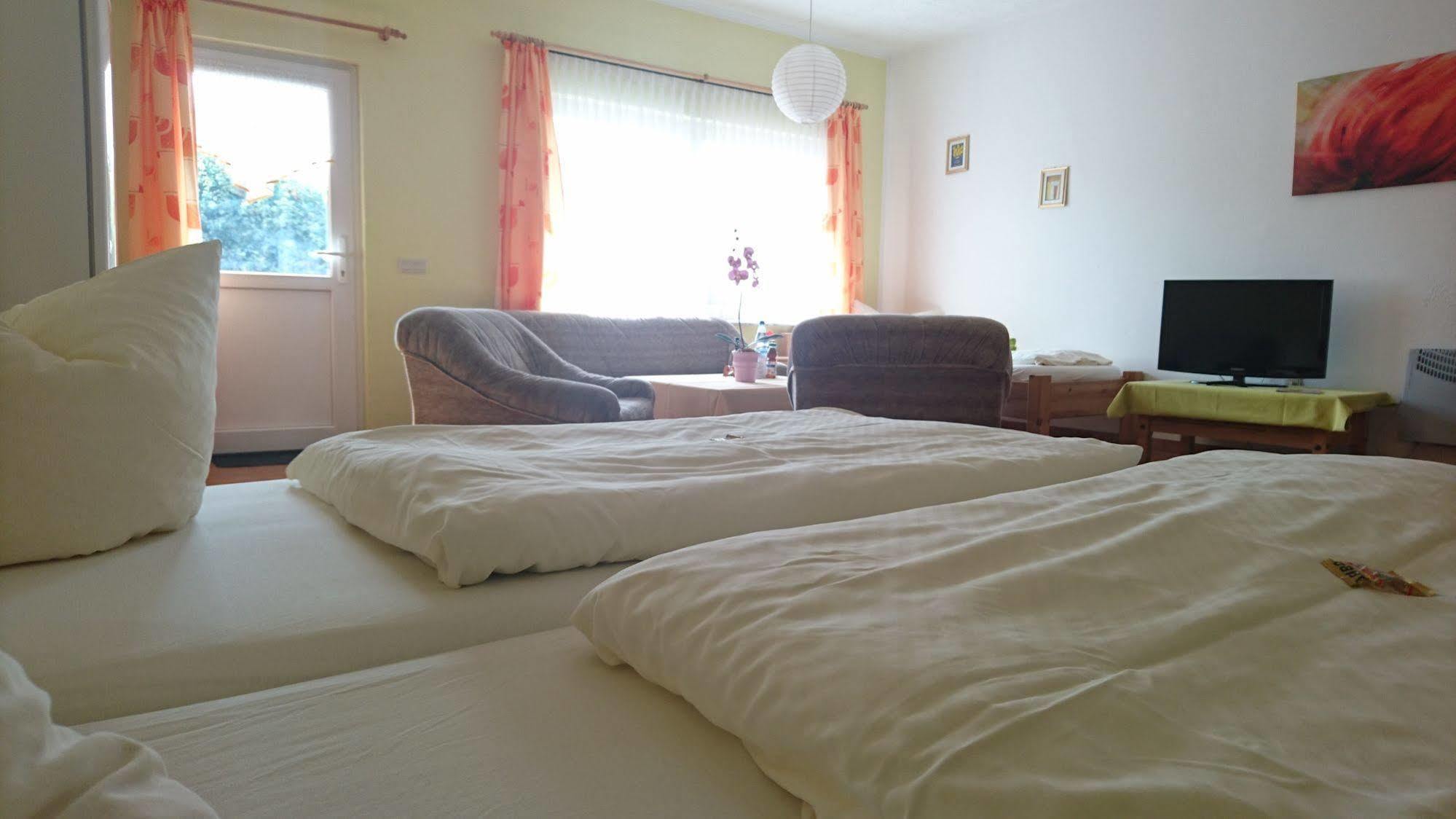 Hotel-Pension Am Muehlberg Luebbenau Ngoại thất bức ảnh