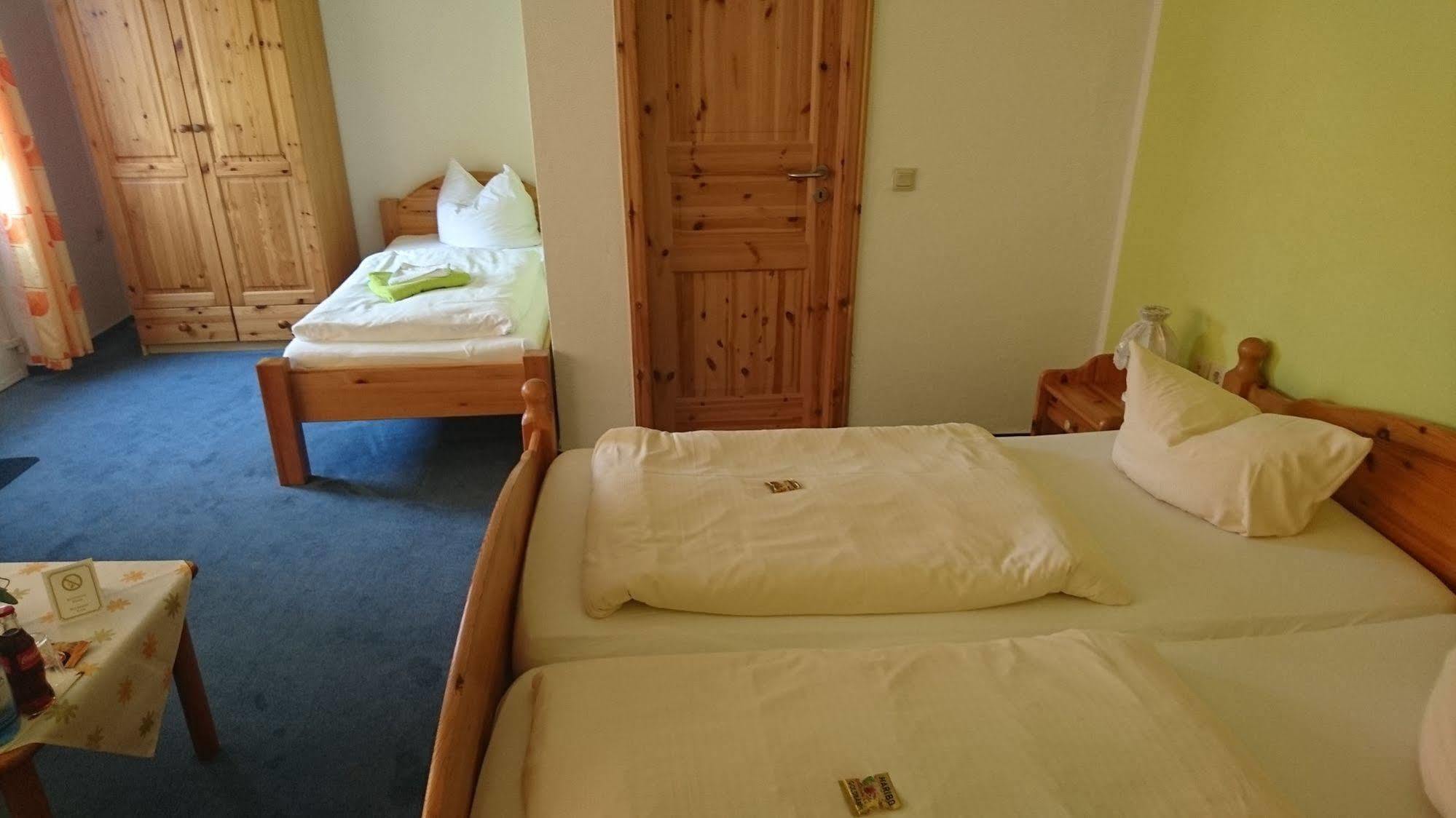Hotel-Pension Am Muehlberg Luebbenau Ngoại thất bức ảnh