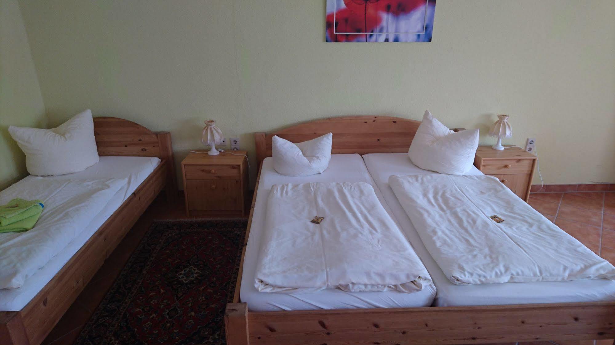 Hotel-Pension Am Muehlberg Luebbenau Ngoại thất bức ảnh
